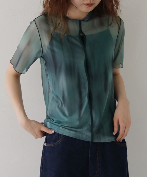 cheriella(シェリエラ)の「【cheriella】前後2WAYニュアンスウェーブホールシアートップス 半袖 2-WAY NUANCE WAVE HOLE SHEER TOPS(Tシャツ/カットソー・レディース・ブルー/ダークグレー/アイボリー/ブラウン/グリーン・FREE)」の5枚目の写真