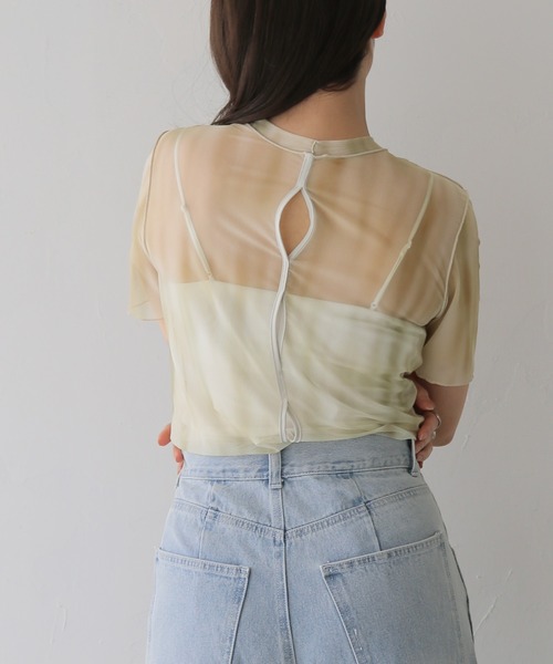 cheriella(シェリエラ)の「【cheriella】前後2WAYニュアンスウェーブホールシアートップス 半袖 2-WAY NUANCE WAVE HOLE SHEER TOPS(Tシャツ/カットソー・レディース・ブルー/ダークグレー/アイボリー/ブラウン/グリーン・FREE)」の21枚目の写真