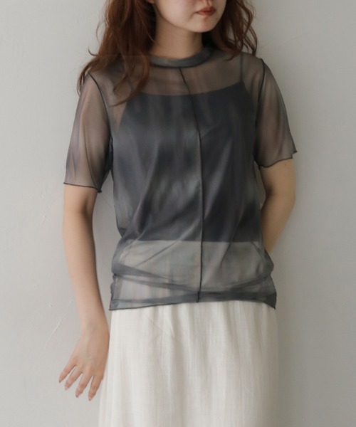 cheriella(シェリエラ)の「【cheriella】前後2WAYニュアンスウェーブホールシアートップス 半袖 2-WAY NUANCE WAVE HOLE SHEER TOPS(Tシャツ/カットソー・レディース・ブルー/ダークグレー/アイボリー/ブラウン/グリーン・FREE)」の6枚目の写真