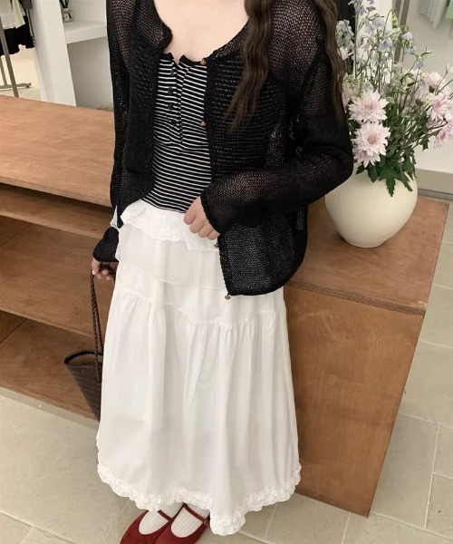 Vipoa(ヴィポア)の「Frill layer button up camisole(キャミソール・レディース・ブラック系その他/ホワイト系その他/ブラック/ホワイト・FREE)」の16枚目の写真
