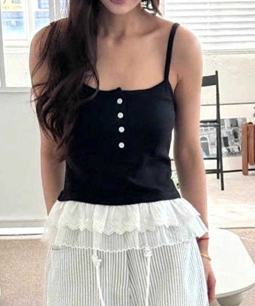 Vipoa(ヴィポア)の「Frill layer button up camisole(キャミソール・レディース・ブラック系その他/ホワイト系その他/ブラック/ホワイト・FREE)」の7枚目の写真