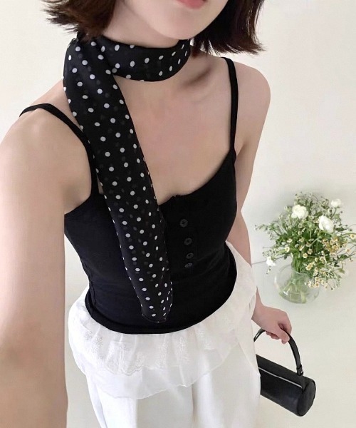Vipoa(ヴィポア)の「Frill layer button up camisole(キャミソール・レディース・ブラック系その他/ホワイト系その他/ブラック/ホワイト・FREE)」の11枚目の写真