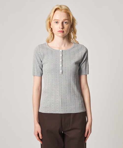 Steven Alan(スティーブンアラン)の「<Steven Alan>アイレット リブ ヘンリーネック プルオーバー(ニット/セーター・レディース・グレー系/ピンク・FREE)」の5枚目の写真