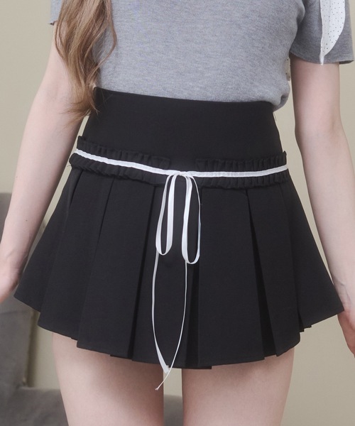 Rmine(アールマイン)の「配色リボン ボックス プリーツ スカート(スカパン付き)(スカート・レディース・ホワイト/ブラック/グレー・MEDIUM)」の1枚目の写真