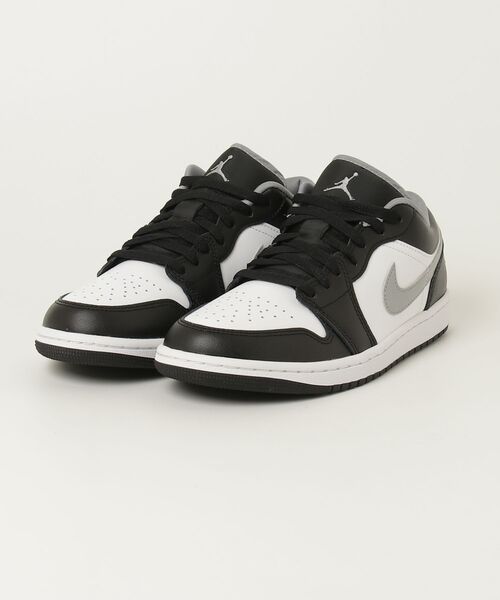 JORDAN BRAND(ジョーダンブランド)の「AIR JORDAN 1 LOW(スニーカー・メンズ・ホワイト系その他・27.0cm/28.0cm)」の1枚目の写真