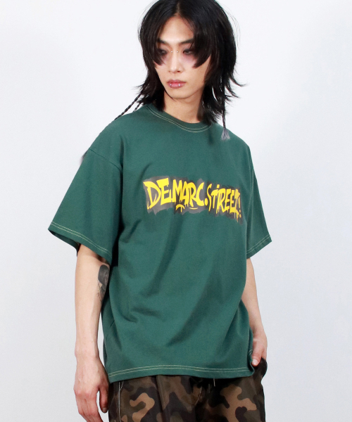 DEMARC（ドゥマーク）の「M text graffiti boxy short sleeve tee- khaki（Tシャツ/カットソー・メンズ・その他・MEDIUM/LARGE）」の4枚目の写真