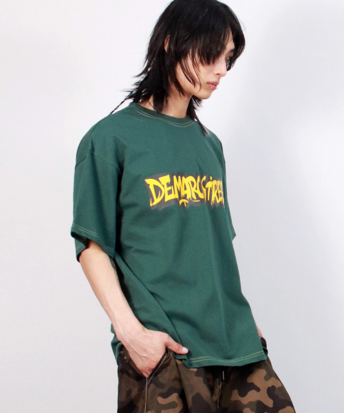 DEMARC（ドゥマーク）の「M text graffiti boxy short sleeve tee- khaki（Tシャツ/カットソー・メンズ・その他・MEDIUM/LARGE）」の5枚目の写真