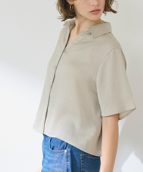 coca(coca)(コカ)の「ライトサッカーサテン半袖シャツ(シャツ/ブラウス・レディース・ネイビー/ライトベージュ・S/M/L)」の7枚目の写真