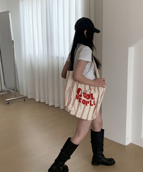 LYEON(リヨン)の「ストライプBIGトートバッグ(トートバッグ・レディース・ブラック/レッド・FREE)」の12枚目の写真