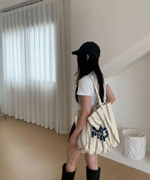 LYEON(リヨン)の「ストライプBIGトートバッグ(トートバッグ・レディース・ブラック/レッド・FREE)」の15枚目の写真