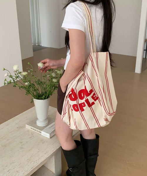 LYEON(リヨン)の「ストライプBIGトートバッグ(トートバッグ・レディース・ブラック/レッド・FREE)」の10枚目の写真