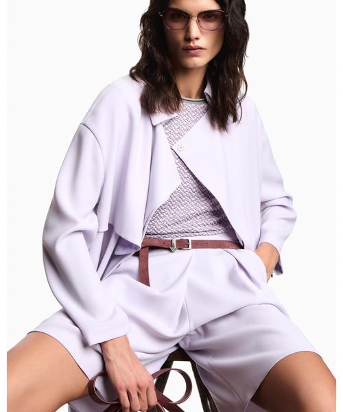 EMPORIO ARMANI(エンポリオアルマーニ)の「【エンポリオ アルマーニ】レギュラーフィット アシンメトリー テクノキャディ コート(トレンチコート・レディース・ライラック・38/40)」の2枚目の写真