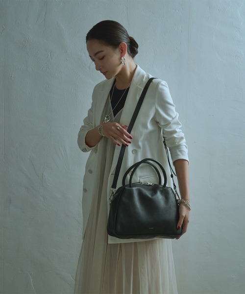 YArKA（ヤーカ）の「【YArKA/ヤーカ】real leather sharp & soft mix nuance boston bag M [sas2] / 直曲線のニュアンスボストンバッグ（ハンドバッグ・メンズ・ブラック・FREE）」の21枚目の写真
