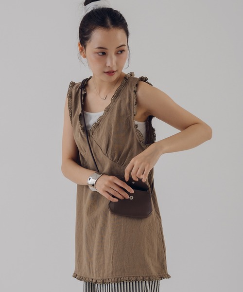 MUHET(ミュエータ)の「2 way synthetic leather mini flap pouch / 2wayシンセティックレザーミニポーチ(ボディバッグ/ウエストポーチ・レディース・ブラウン/ブラック・FREE)」の18枚目の写真