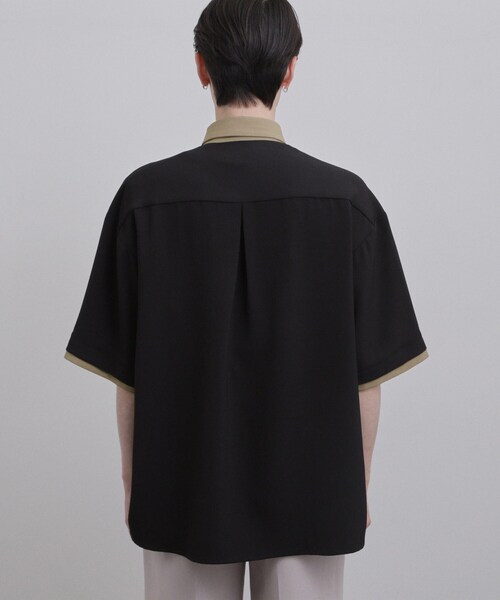 tk.TAKEO KIKUCHI(ティーケータケオキクチ)の「【さらりタッチ】クレリックレギュラーシャツ/ドレープ/配色襟/バイカラー/美シルエット/夏服(シャツ/ブラウス・メンズ・ブラック系4・02/03)」の9枚目の写真
