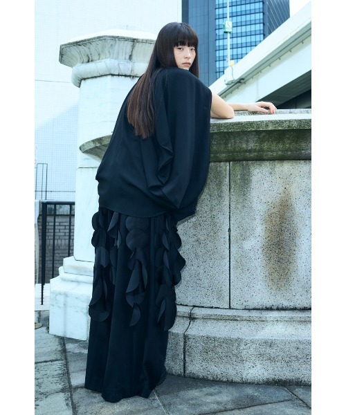 ENFOLD(エンフォルド)の「EGG DRAPE PULLOVER(タンクトップ・レディース・ブラック/ダークグリーン・38)」の9枚目の写真