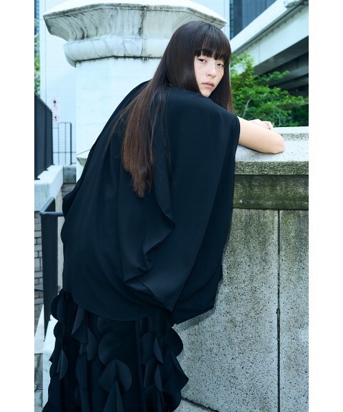 ENFOLD(エンフォルド)の「EGG DRAPE PULLOVER(タンクトップ・レディース・ブラック/ダークグリーン・38)」の10枚目の写真