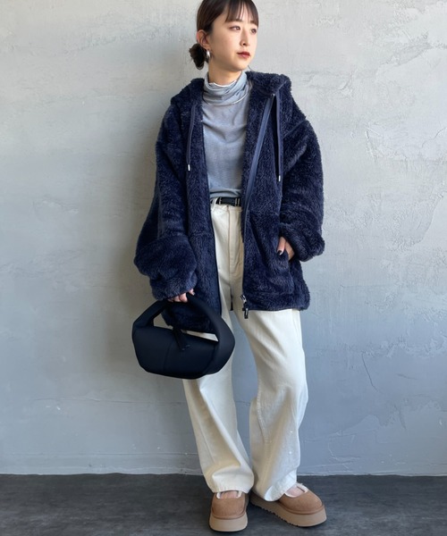 Champion（チャンピオン）の「【WEB先行予約】[Champion/チャンピオン] ボアフリース ジップフードジャケット(WEB限定)（その他アウター・レディース・ネイビー/ブラック・XL/M/L）」の5枚目の写真