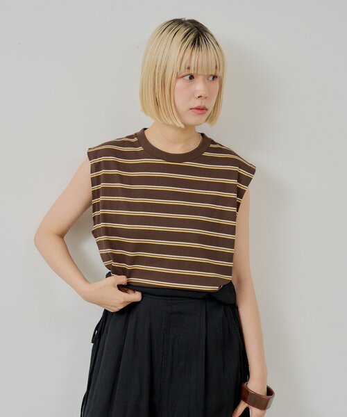 WHIMSIC（ウィムジック）の「【UNISEX/2サイズ展開】ボーダースリーブレスTシャツ（タンクトップ・メンズ・パープル/ブラウン/オフホワイト・2/1）」の21枚目の写真
