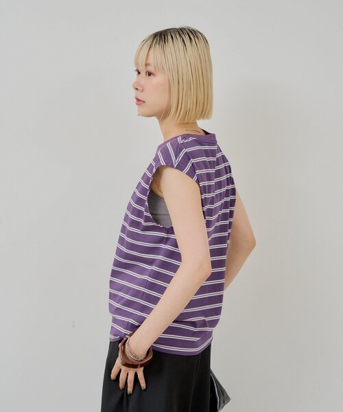 WHIMSIC（ウィムジック）の「【UNISEX/2サイズ展開】ボーダースリーブレスTシャツ（タンクトップ・メンズ・パープル/ブラウン/オフホワイト・2/1）」の9枚目の写真