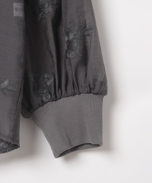 LEPSIM(レプシィム)の「シアー刺繍リブシャツカーディガン 1042907(カーディガン/ボレロ・レディース・ナチュラル/ブラック/ブラウン/チャコールグレー・FREE)」の8枚目の写真