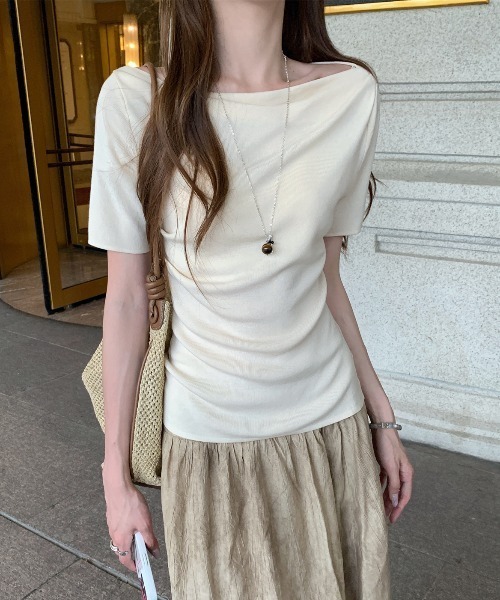 FAVORITO(ファヴォリート)の「ボートネックトップス(その他トップス・レディース・ブラック/ベージュ・F)」の17枚目の写真