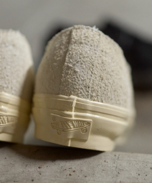 VANS(バンズ)の「PREMIUM AUTHENTIC EASE VN000EHFSAN(スニーカー・メンズ・ベージュ・5h/6/6h/7/7h/8h/9/9h/10/10h/11/8)」の5枚目の写真