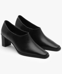 ROBE SQUARE PUMPS
