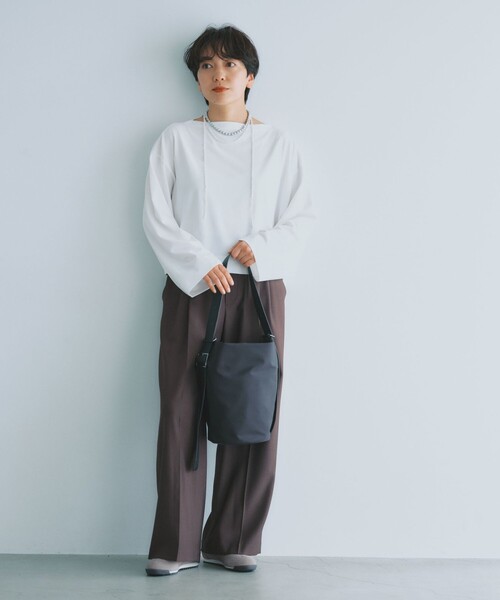 green label relaxing(グリーンレーベルリラクシング)の「<スタイリスト兵藤千尋さんコラボ>クロップド ワイド ロングスリーブ Tシャツ UVカット(Tシャツ/カットソー・レディース・ネイビー/オフホワイト/ダークグレー・FREE)」の12枚目の写真
