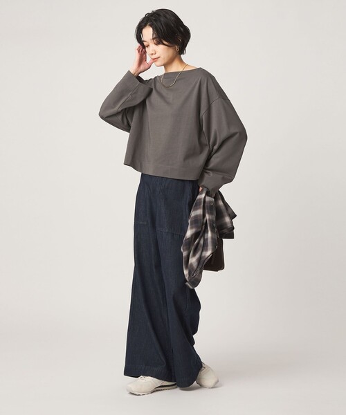 green label relaxing(グリーンレーベルリラクシング)の「<スタイリスト兵藤千尋さんコラボ>クロップド ワイド ロングスリーブ Tシャツ UVカット(Tシャツ/カットソー・レディース・ネイビー/オフホワイト/ダークグレー・FREE)」の21枚目の写真