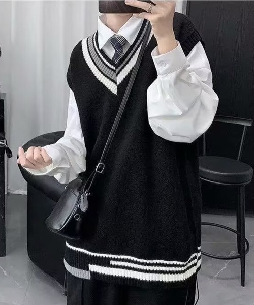 KELVIN(ケルヴァン)の「Line V-Neck Knit Vest ラインVネックニットベスト(ニット/セーター・メンズ・ブラック・LARGE/MEDIUM)」の4枚目の写真