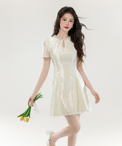 Girly Doll（ガーリードール）の「パールネックフレアミニワンピース（ワンピース・レディース・ベージュ/ブラック/ブルー・M/L）」の10枚目の写真