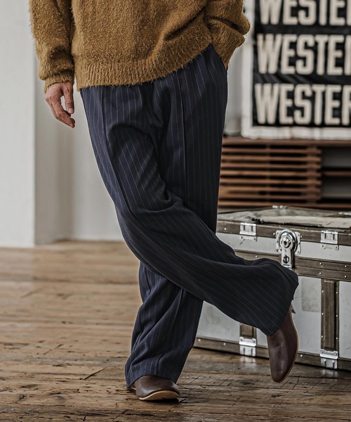 CAMBIO(カンビオ)の「mp15326- Pinstripe Pinched Tuck Wide Straight Pants ワイドストレートパンツ(CAM26AW-025)(その他パンツ・メンズ・ブラック/ネイビー/ブルー・S/M/L)」の18枚目の写真