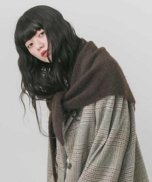SMELLY(スメリー)の「『WEB/一部店舗限定カラー』シャギーサンカクマフラー(マフラー・レディース・ブラウン/ブラック/グレー/ライトブルー・-)」の20枚目の写真