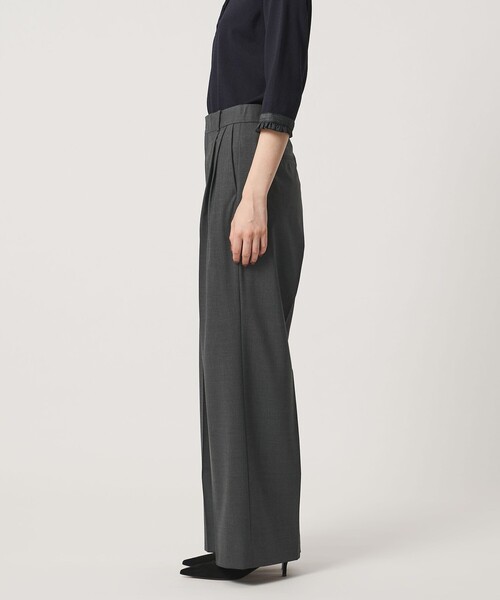 UNITED ARROWS(ユナイテッドアローズ)の「トロピカル 2タック ワイドパンツ(スラックス・レディース・ダークグレー/ダークブラウン/ブラック/その他2・38/34/40/36)」の17枚目の写真