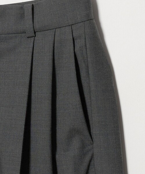 UNITED ARROWS(ユナイテッドアローズ)の「トロピカル 2タック ワイドパンツ(スラックス・レディース・ダークグレー/ダークブラウン/ブラック/その他2・38/34/40/36)」の22枚目の写真