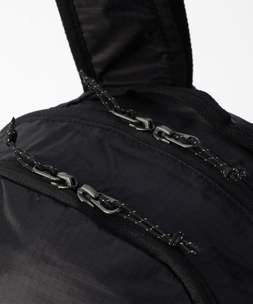 Columbia(コロンビア)の「限定展開 Columbia/コロンビア タイガーブルック18Lパッカブルバックパック / Tyger Brook 18L Packable Backpack / PU8794(バックパック/リュック・メンズ・ブラック・フリ-)」の6枚目の写真