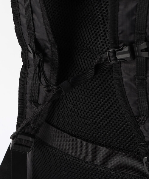 Columbia(コロンビア)の「限定展開 Columbia/コロンビア タイガーブルック18Lパッカブルバックパック / Tyger Brook 18L Packable Backpack / PU8794(バックパック/リュック・メンズ・ブラック・フリ-)」の8枚目の写真