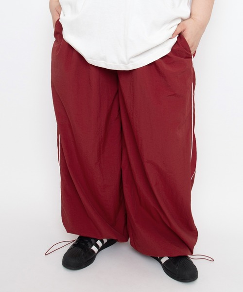 PUNYUS(プニュズ)の「【NEW SIZE】切り替えナイロンパンツ(その他パンツ・レディース・ワイン/ブラック/グリーン・5/4/3/2/1)」の5枚目の写真