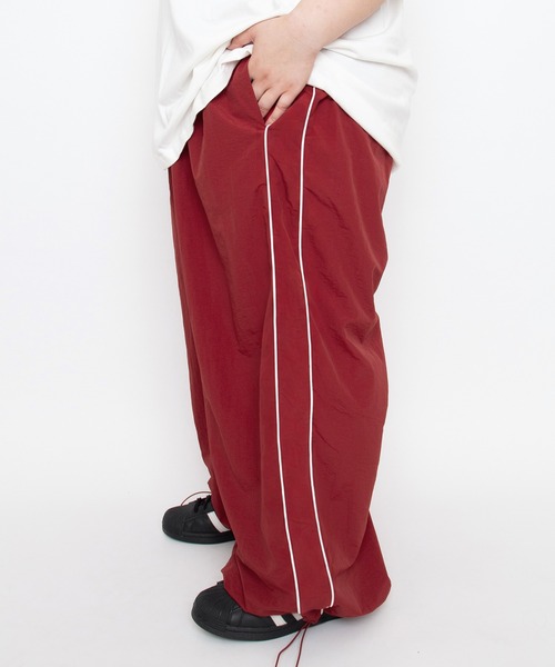 PUNYUS(プニュズ)の「【NEW SIZE】切り替えナイロンパンツ(その他パンツ・レディース・ワイン/ブラック/グリーン・5/4/3/2/1)」の7枚目の写真