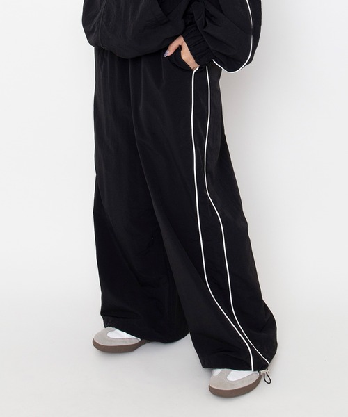 PUNYUS(プニュズ)の「【NEW SIZE】切り替えナイロンパンツ(その他パンツ・レディース・ワイン/ブラック/グリーン・5/4/3/2/1)」の9枚目の写真