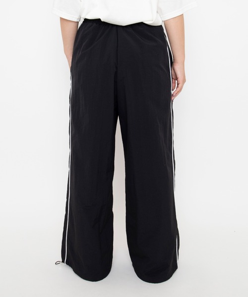 PUNYUS(プニュズ)の「【NEW SIZE】切り替えナイロンパンツ(その他パンツ・レディース・ワイン/ブラック/グリーン・5/4/3/2/1)」の14枚目の写真