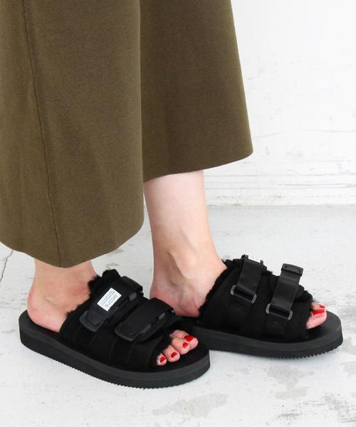 suicoke(スイコック)の「【別注】<SUICOKE>∴ムートンサンダル¨ ◆(サンダル・レディース・ホワイト/ブラック・7/5/6)」の2枚目の写真