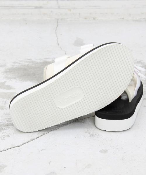 suicoke(スイコック)の「【別注】<SUICOKE>∴ムートンサンダル¨ ◆(サンダル・レディース・ホワイト/ブラック・7/5/6)」の10枚目の写真