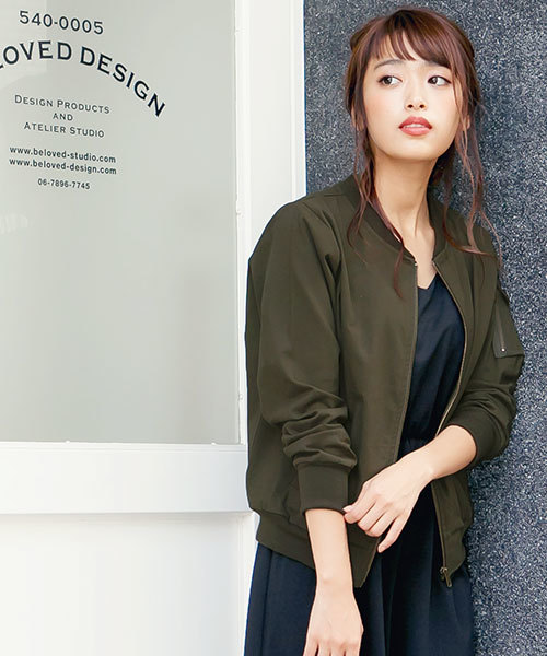 KOBE LETTUCE（コウベレタス）の「MA-1ブルゾンジャケット（MA-1・レディース・キャメル/ネイビー/ブラック/カーキ/レッド系その他/グリーン系その他/イエロー系その他/グリーン系その他2/ブルー系その他2/レッド系その他2/ブルー系その他/イエロー系その他2/ブラック系その他/ブラック系その他2・FREE）」の5枚目の写真