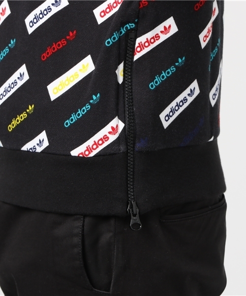 adidas（アディダス）の「オリジナルス スウェット [TREFOIL MONOGRAM SWEATSHIRT]（スウェット・メンズ・ブラック・X-LARGE/LARGE/X-SMALL/MEDIUM/SMALL/XX-LARGE）」の6枚目の写真