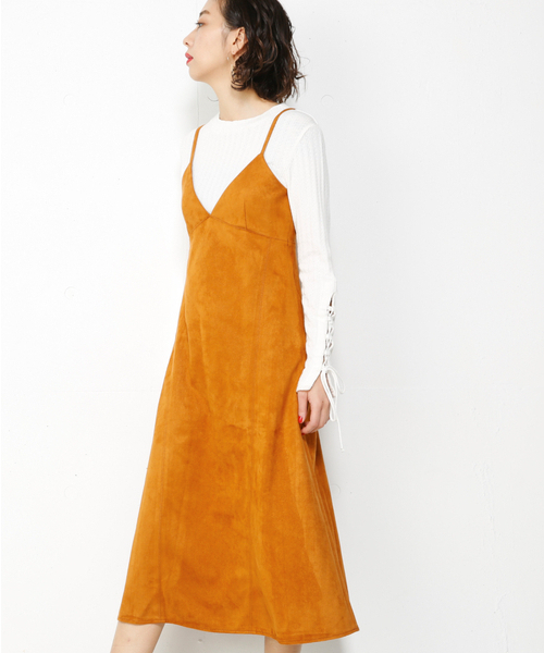 SLY(スライ)の「SUEDE LIKE ロングOP(ワンピース・レディース・ライトベージュ/キャメル・2/1)」の7枚目の写真