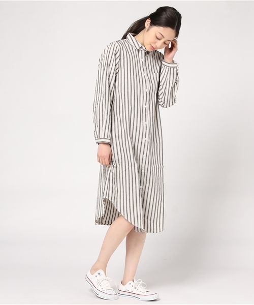 LBC(エルビーシー)の「綿麻ストライプワンピース (ワンピース・レディース・オフホワイト/ブルー・LARGE/MEDIUM)」の1枚目の写真