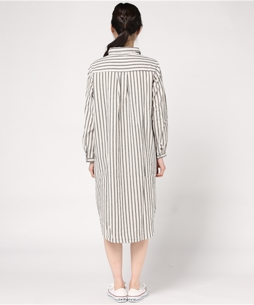 LBC(エルビーシー)の「綿麻ストライプワンピース (ワンピース・レディース・オフホワイト/ブルー・LARGE/MEDIUM)」の6枚目の写真