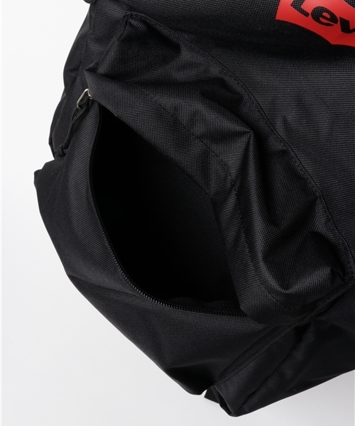 Levi's（リーバイス）の「SQUARE BASIC BACKPACK OV（バックパック/リュック・メンズ・ブラック・OS）」の7枚目の写真